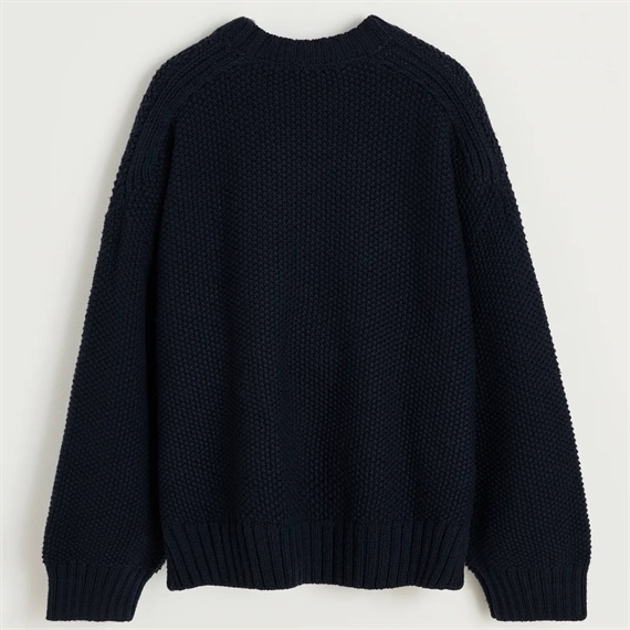 Aiayu Vetia Strik, Black Blue